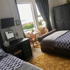 https://beachside-bed-and-breakfast.yorkshirehotels.net