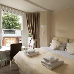  Guest house With The Reach